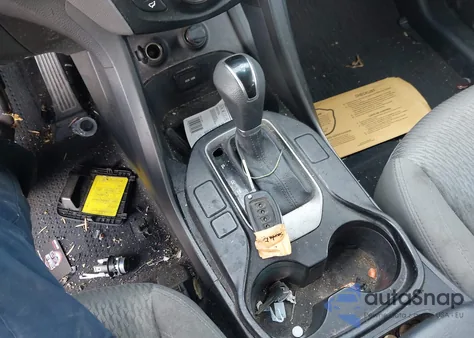 2015 Hyundai Santa Fe Sport 2.4L from USA, damaged, VIN 5XYZTDLB9FG248463